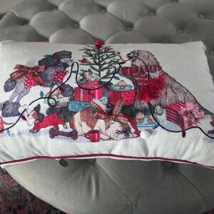 Pier 1 Light-Up Christmas Pillow – Dogs Decorating Tree – New With Tags